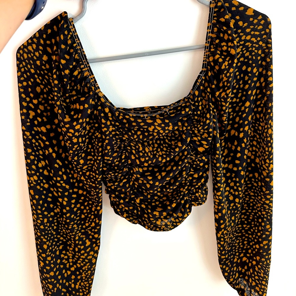 Top-shop long sleeve, square neck and back top.